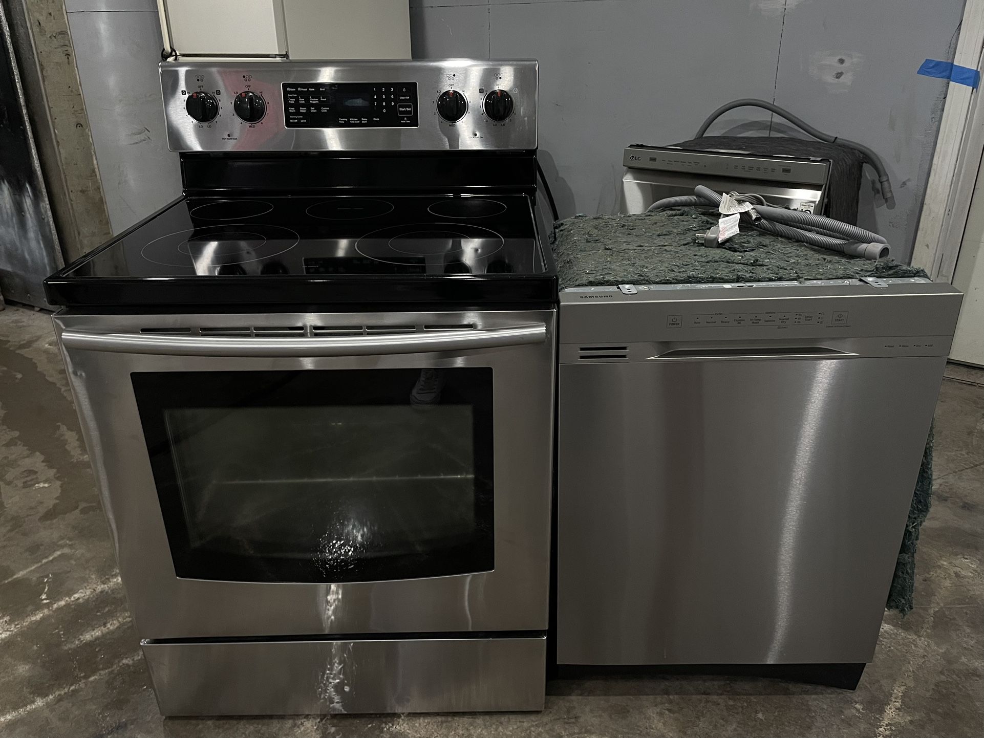 Samsung Stove Electric And Samsung Dishwasher Stainless Steel