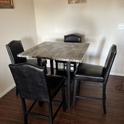 Dining Table(4 Set) Need Gone ASAP