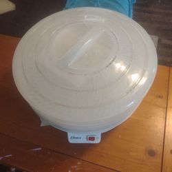 Dehydrator