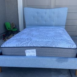 Full Size Bed Set