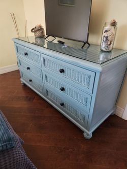 6 draw dresser
