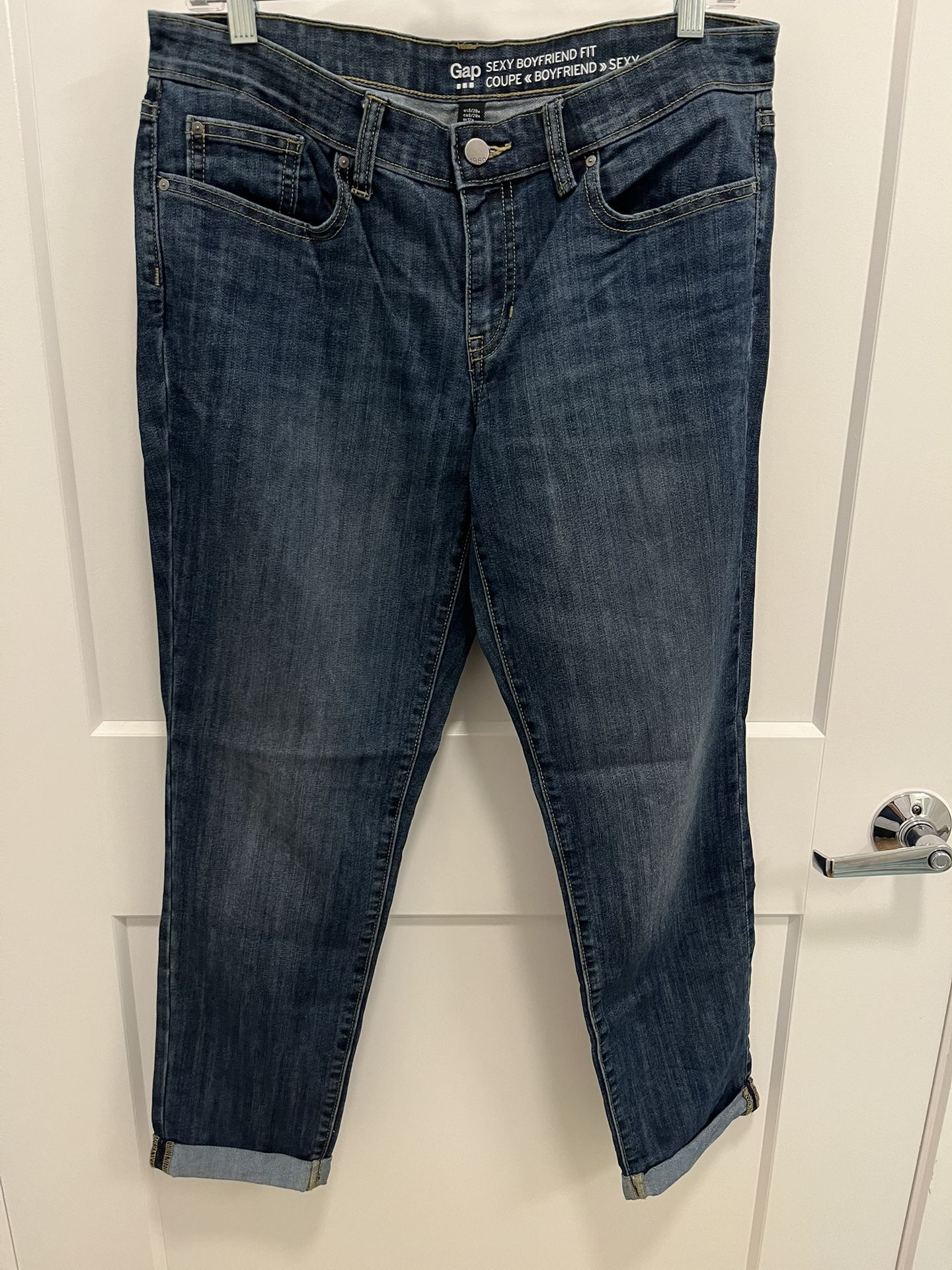 Gap Ladies Sexy Boyfriend Fit Cropped Jeans - Blue - Great Shape - Size 8