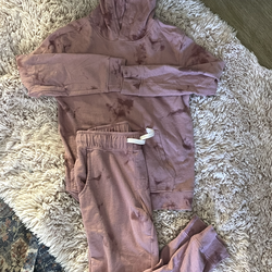 Pajama size 8 to 10 years