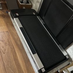 Treadmill / Walking Pad 
