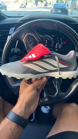 Adidas’s PREDATOR PRO FOLD-OVER TONGUE TURF SOCCER SHOES