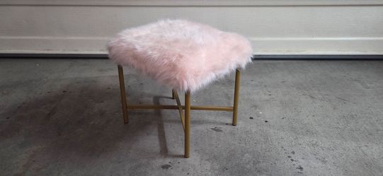 Pink Fluffy Cushion Seat