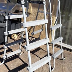 Pool Ladder 