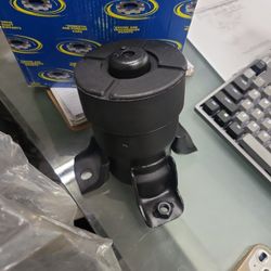 Engine Mount Toyota