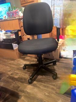 Heavy duty desk Chair
