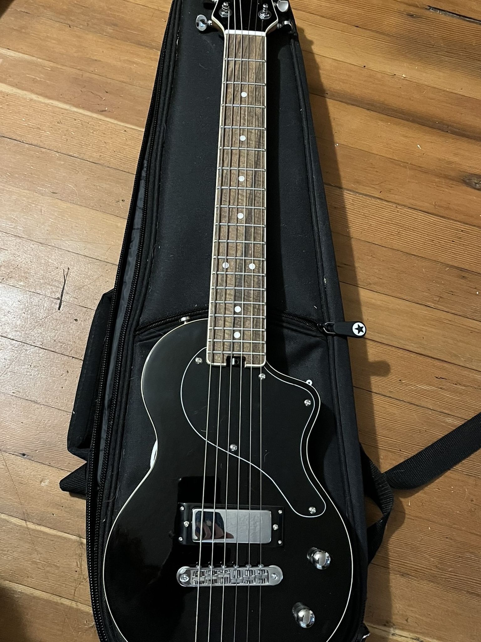 Blackstar Carry On Electric Travel Guitar