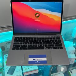 Apple MacBook Pro 2017 / I5 / 8gb / 256