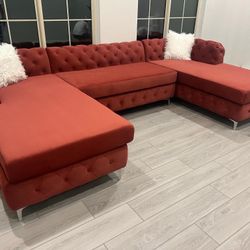New Tufted Modular Sectional.  Carmine Red.  75” X 127” X 75”.  Free Delivery!