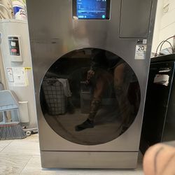 Perfect Condition Samsung Bespoke All in One Ventless washer/dryer .