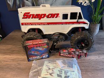 New limited Traxxas X-Maxx Xmaxx Snap-on truck dual batteries charger Aluminum upgrades Ultra servo