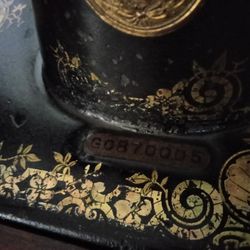 Singer Sewing Machine 1921 