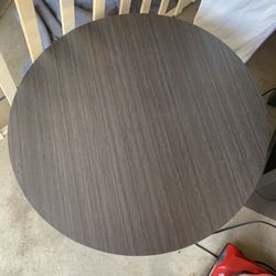 Gray Round Wood Coffee Table – Modern & Stylish