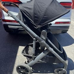 Evenflo Pivot Suite stroller in black. Stroller only. 