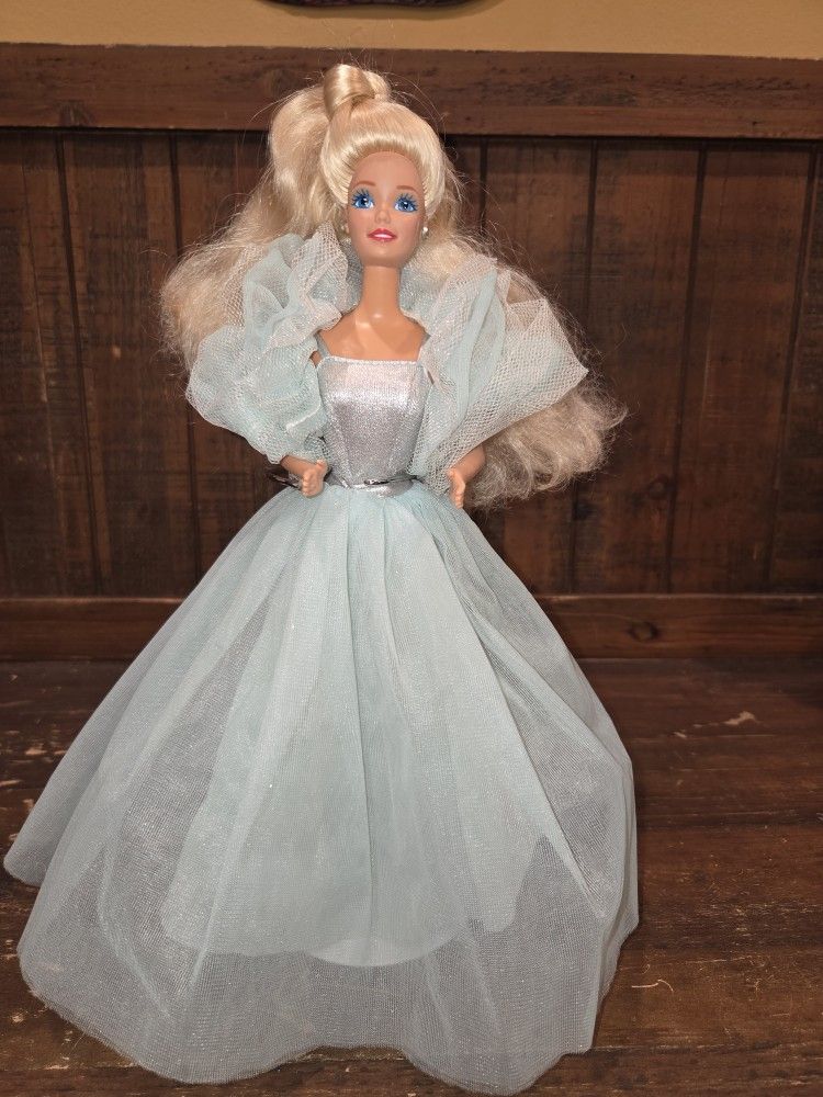 1990 Dream Fantasy Barbie dol