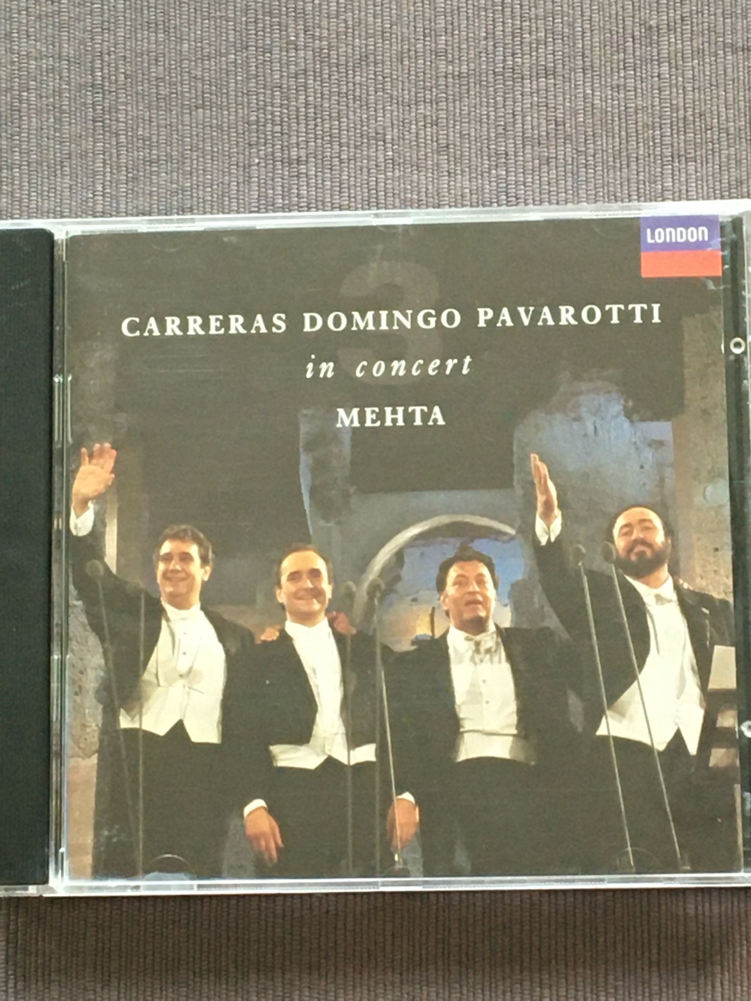 The Three Tenors In Concert original CD music excellent condition. Carreras, Domingo and Pavarotti with Zubin Mehta conducting.