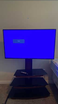 2018 Sceptre UHD 55in TV with tv stand