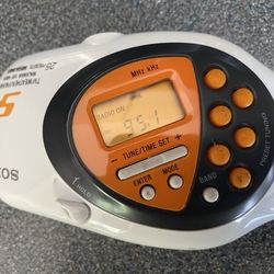 Sony SRF-M80V S2 Sports Walkman AM/FM/TV/weather band radio