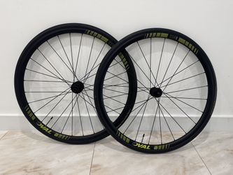 Oval Wheels Road Bike