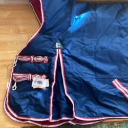 New Horze avalanche Blanket Size 75-With Tags