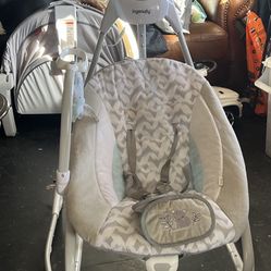 BABY SWING, need gone asap 