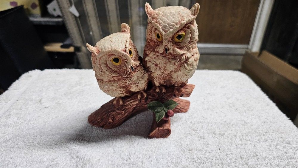 Vintage Ceramic Figurine 