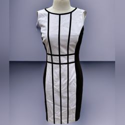 Calvin Klein White & Black Dress Size 2 Sleeveless Ruched Front Back Zip 54163