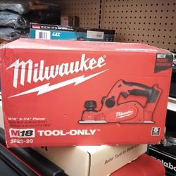 MILWAUKEE M18 3 - 1/4" PLANER (TOOL ONLY)