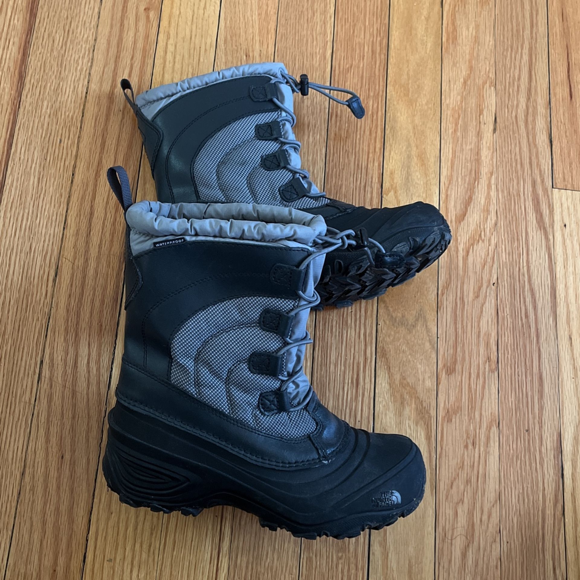 Snow Boots