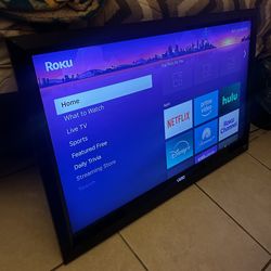 42” Vizio TV + Wall Mount + Roku 4K Express