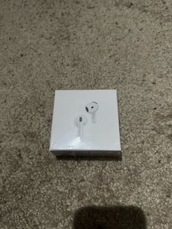 New AirPods 4