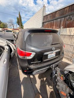 Nissan pathfinder parts