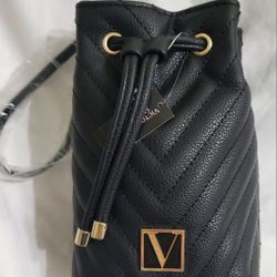 Victoria's Secret V Quilted Small Drawstring Wristlet 