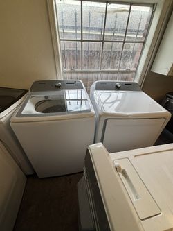 Top Load Washers And Dryers Set