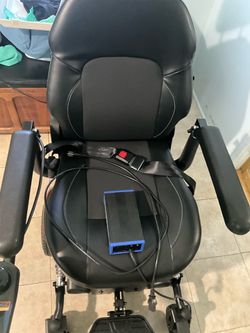 Merits Vision Sport Power Wheelchair
