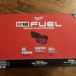 Milwaukee M18 FUEL 3”X18” Belt Sander .  Brand NEW.  Tool Only.   NUEVO.