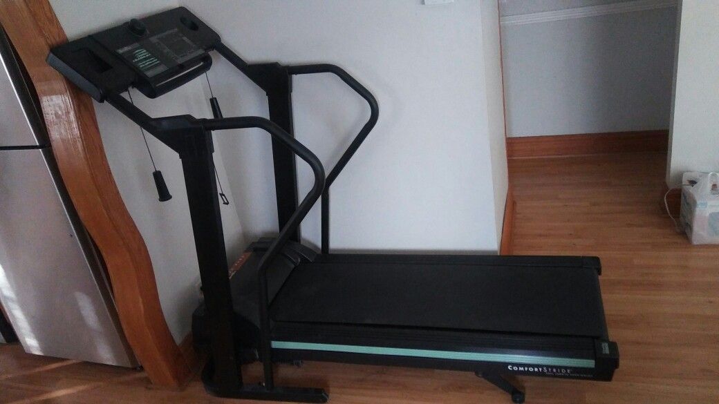 NordicTrack Powertread Plus Comfort Stride Treadmill