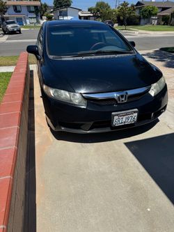 2011 Honda Civic $3,900 Clean Title.