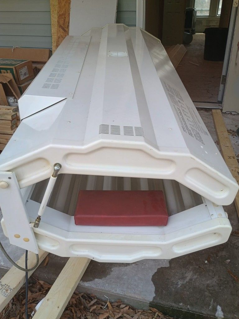 SonnenBraune Tanning Bed