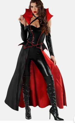 Vampire costume small