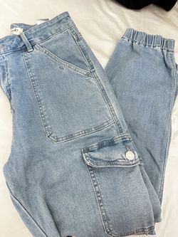 Woman Cargo Jeans 