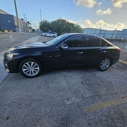 2017 Infiniti Q50