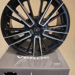 Car Rims 18 Inch X 7.5 (VERDE)