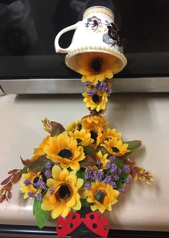 Vintage Floating Tea Cup (NEW)