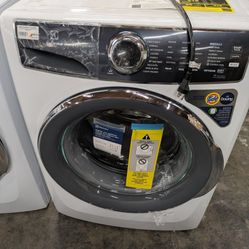Electrolux ELFW7537AW
27 Inch Front Load Washer with 4.5 Cu. Ft. Capacity