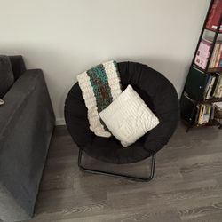 Chairs/Bar Stools