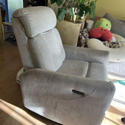 Recliner chair